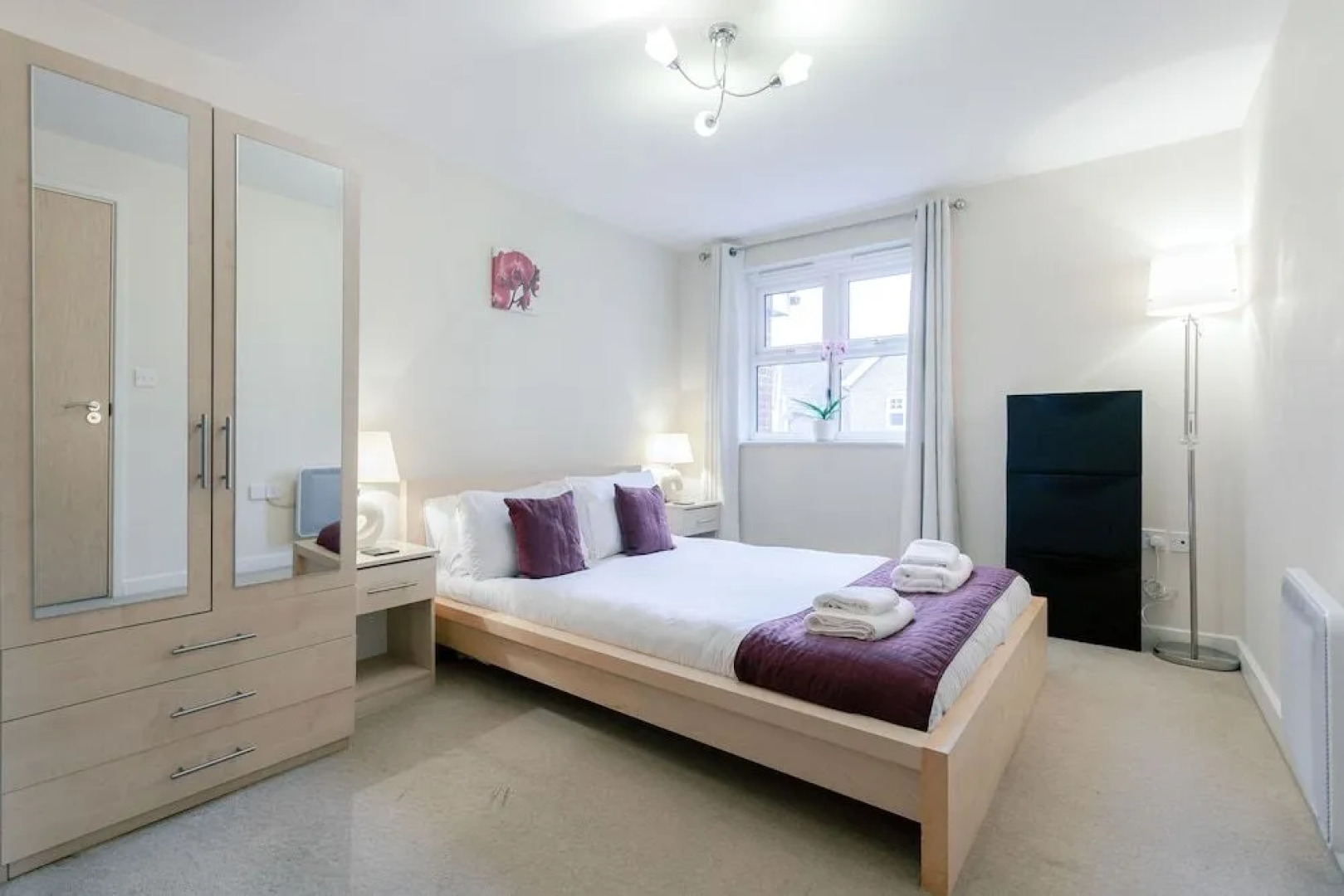 Roomspace Apartments-Courtyard Guildford