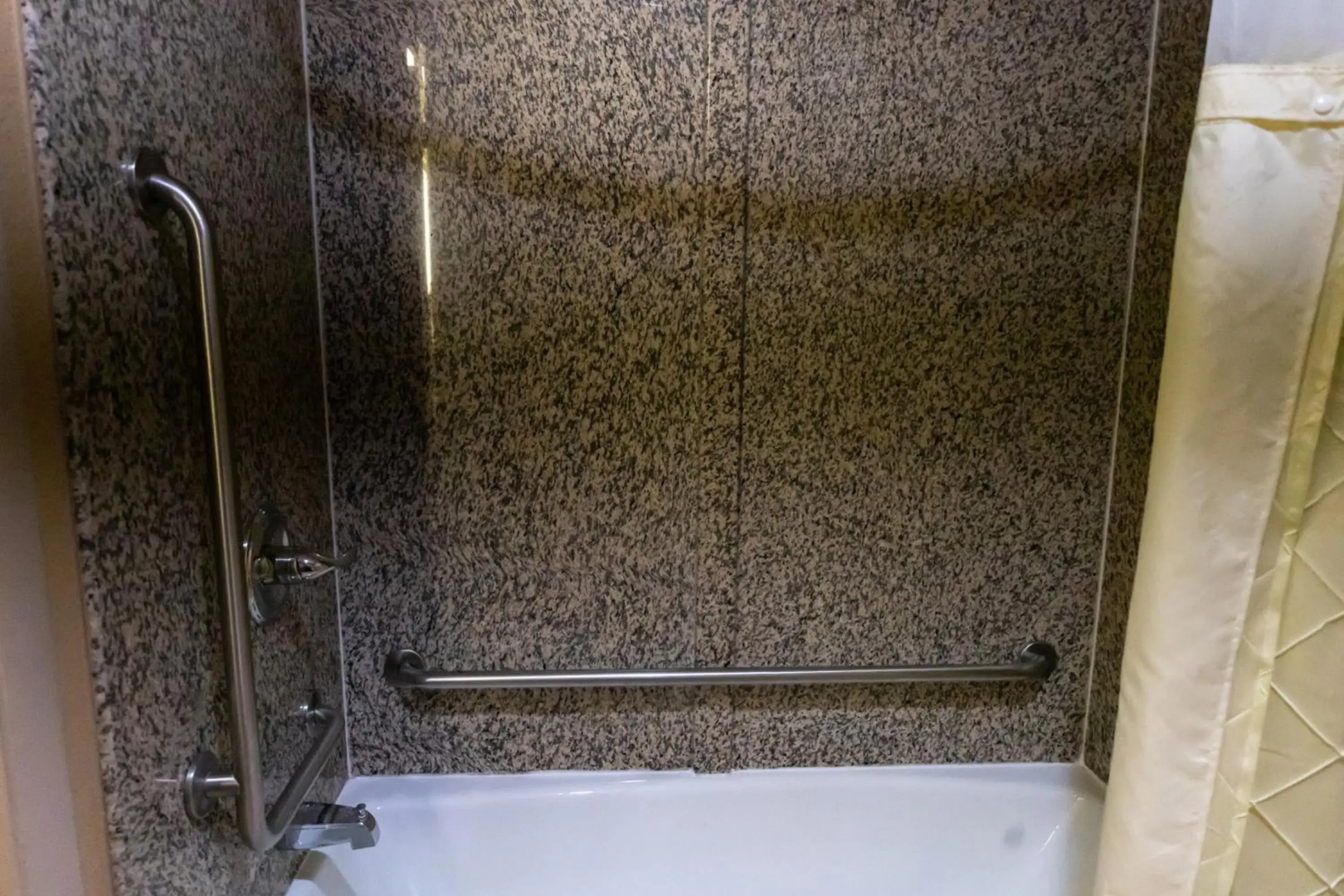 Days Inn By Wyndham College Park Atlanta Airport South
