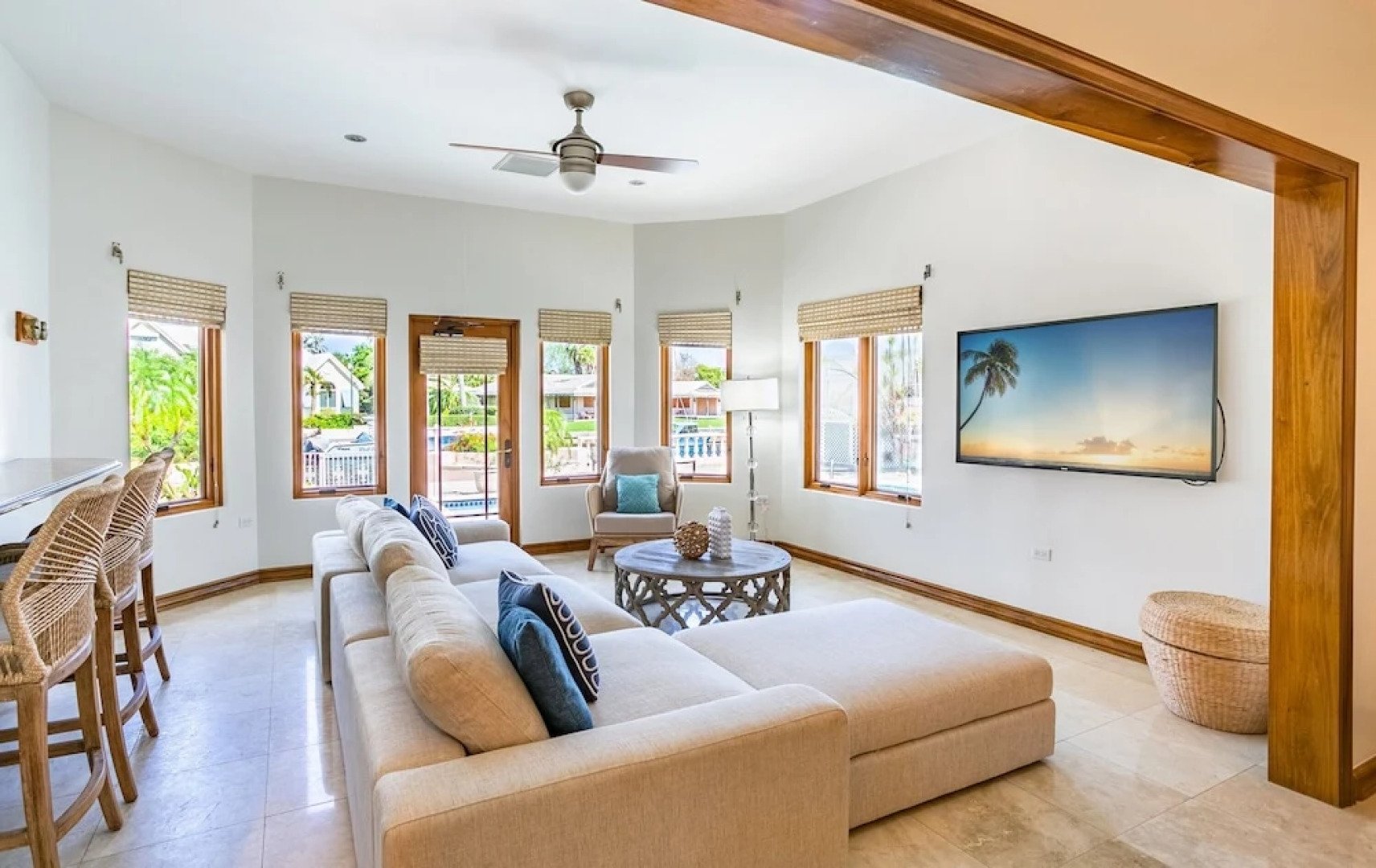 Maridadi by Cayman Villas