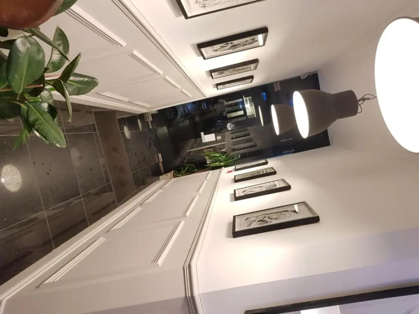 Exhibition Court Hotel 4