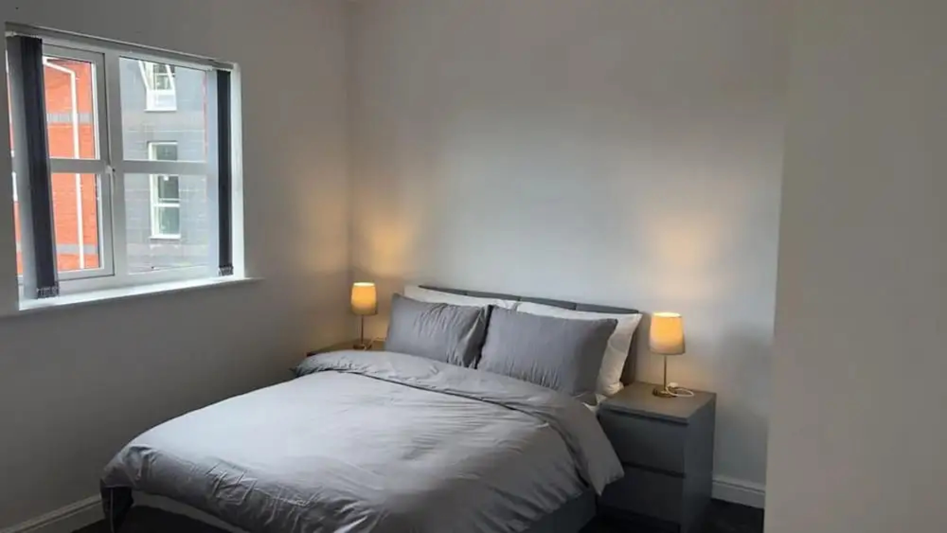 Beautiful 1-bed Apartment in Tipton