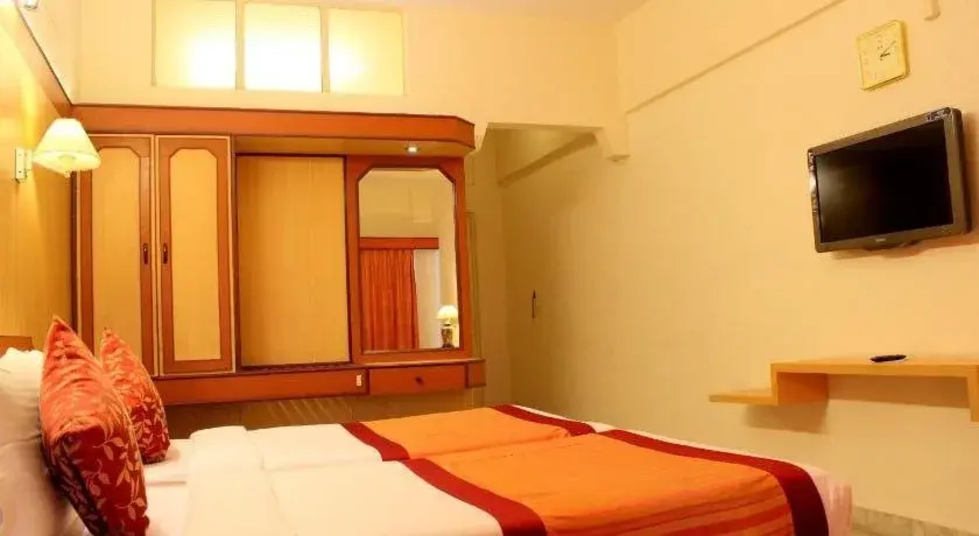 Hotel Yasodha Towers