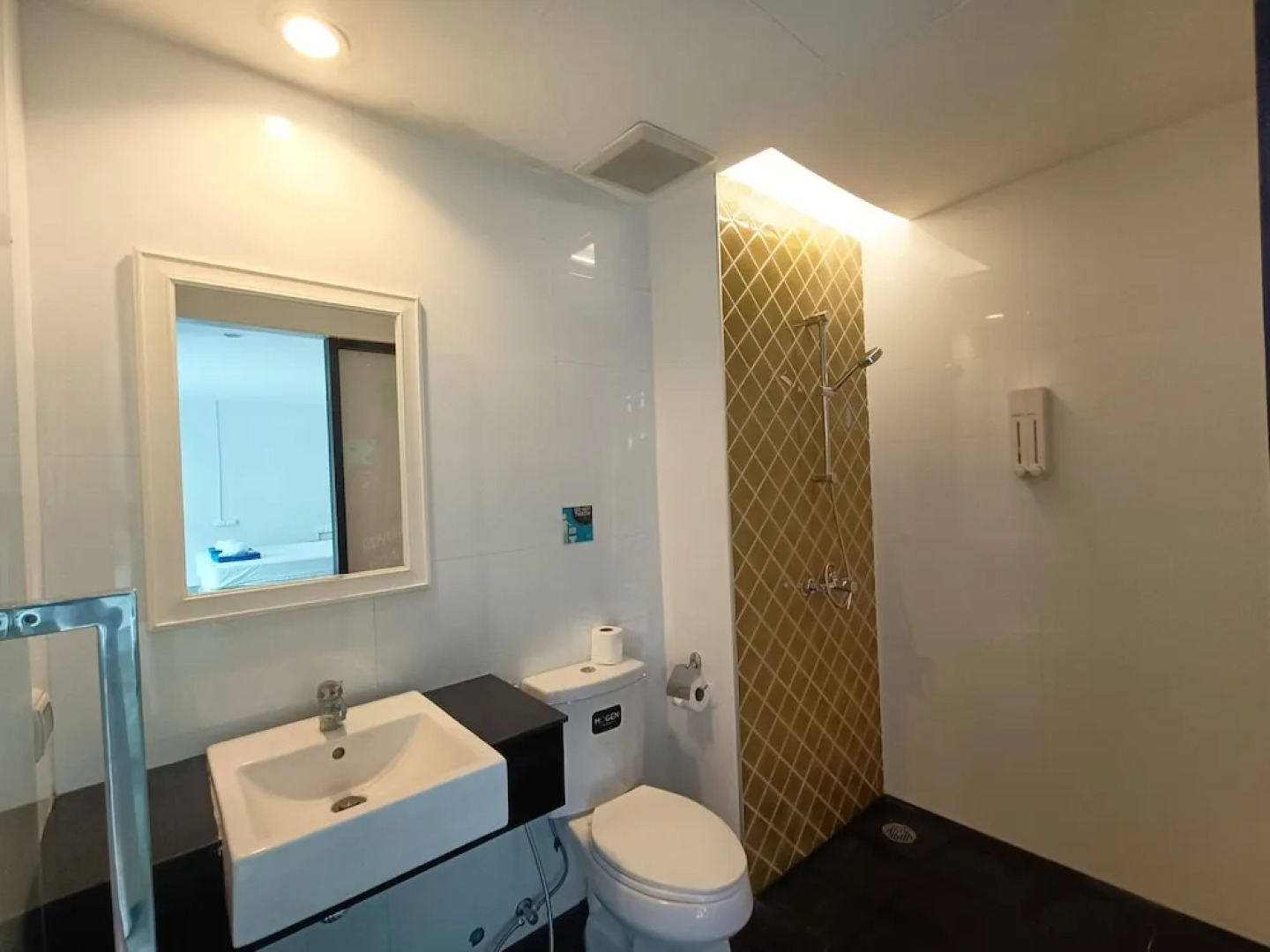 Slumber Party Surf Kata Phuket