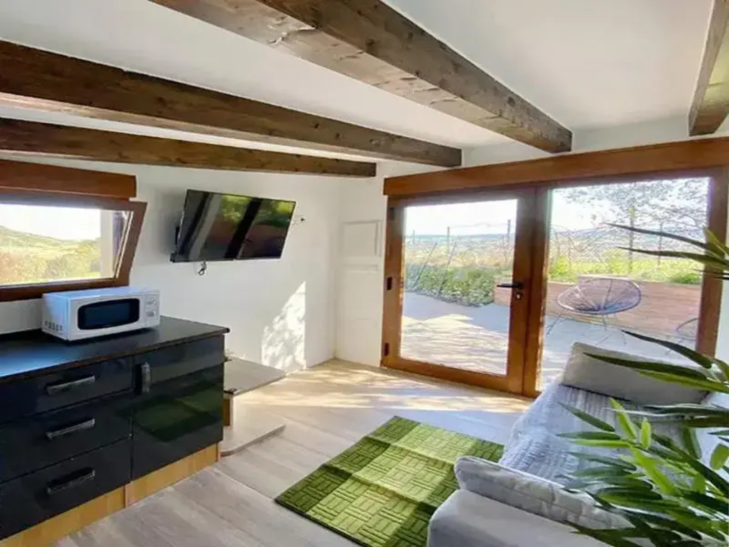 Apartamentos Via Street 3000