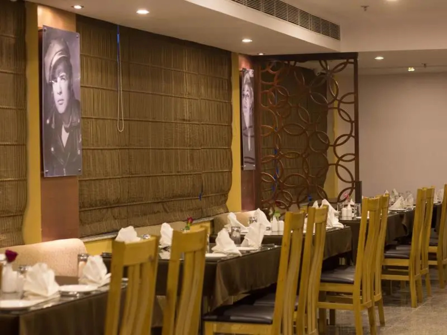 Hotel BJ's By the Way