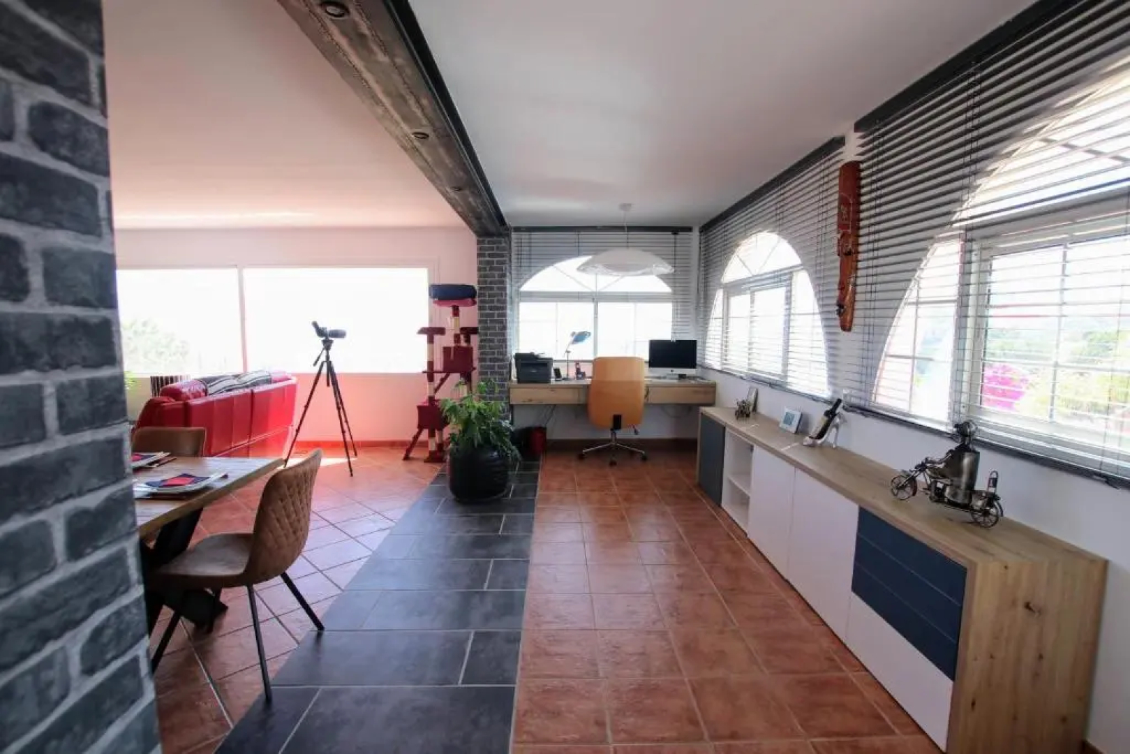 TESS Villa El Mirador