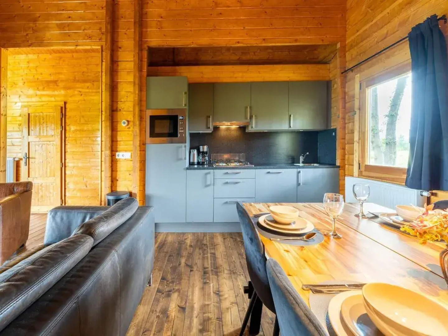 Chalet in Brabant Near Nature Reserves