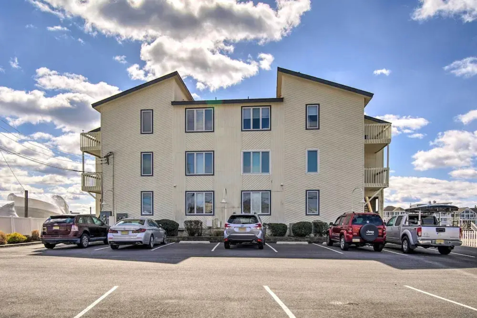 Condo w/ Bay Views ~ 5 Mi to Atlantic City!