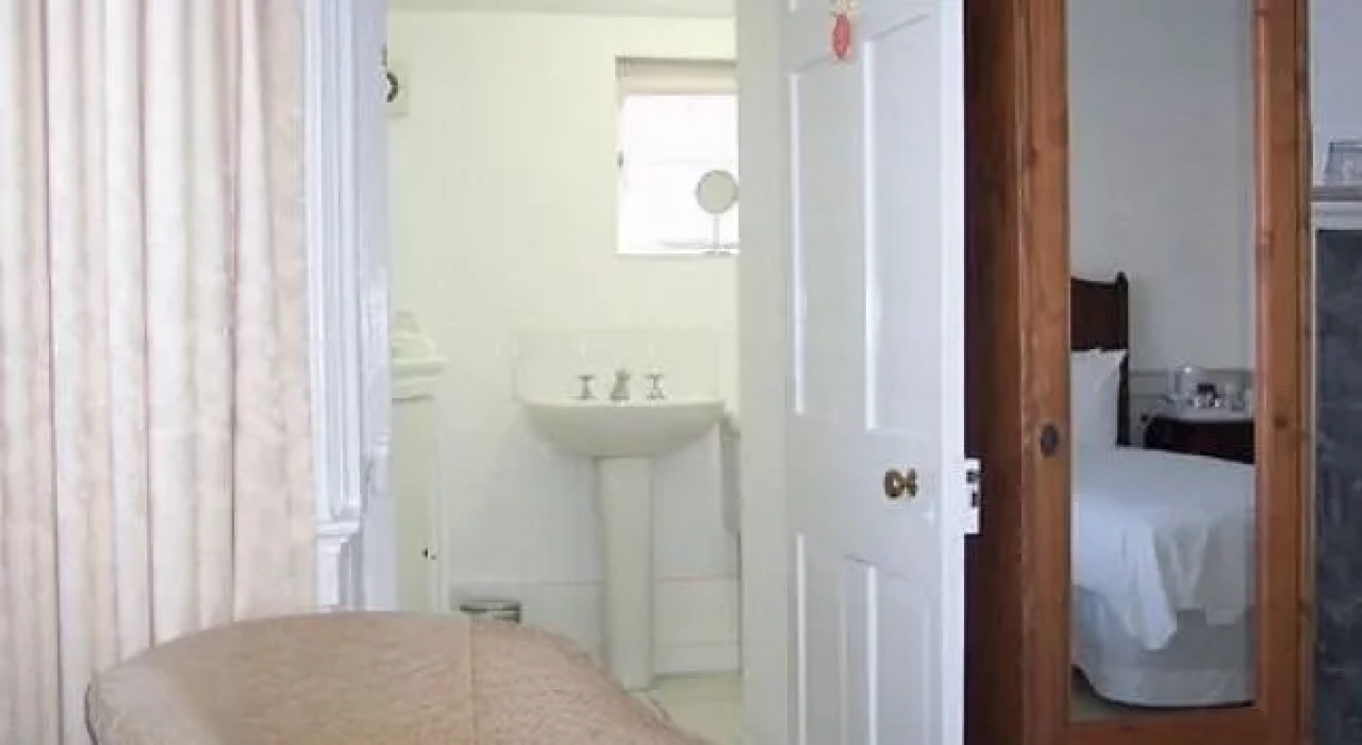 Rounceval House Hotel