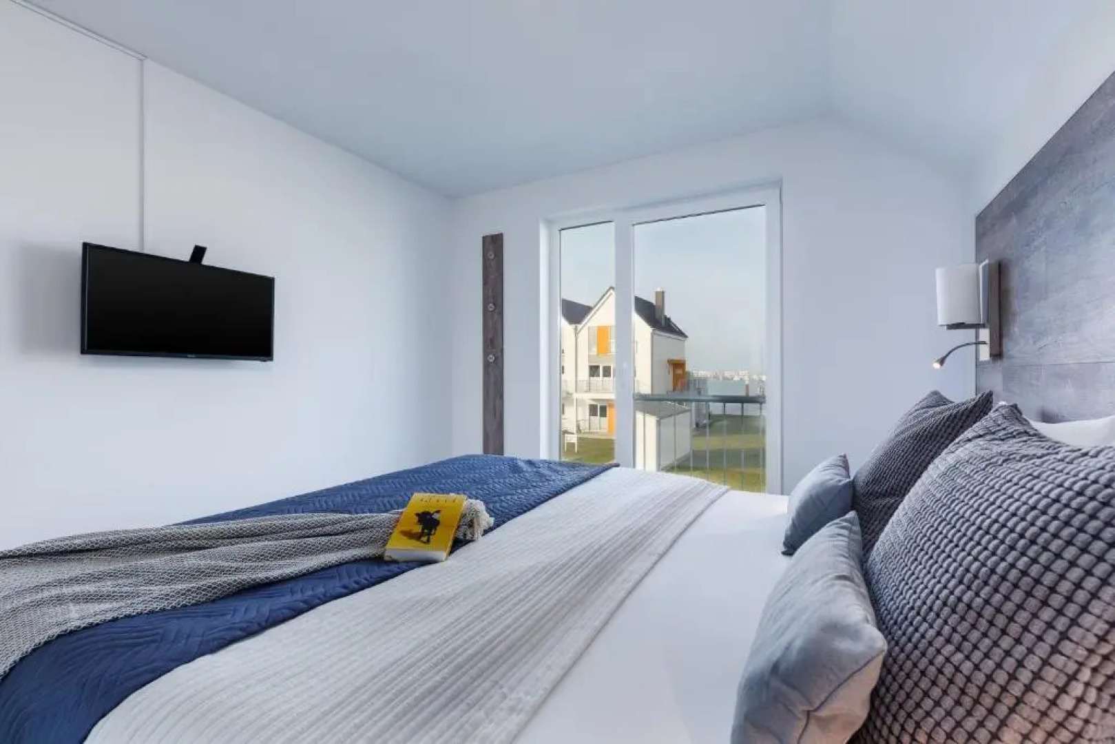 Fewo-Kapitaen-James-Cook-Olpenitz-E-Ladesaeule-Allergiker-Wasserbett