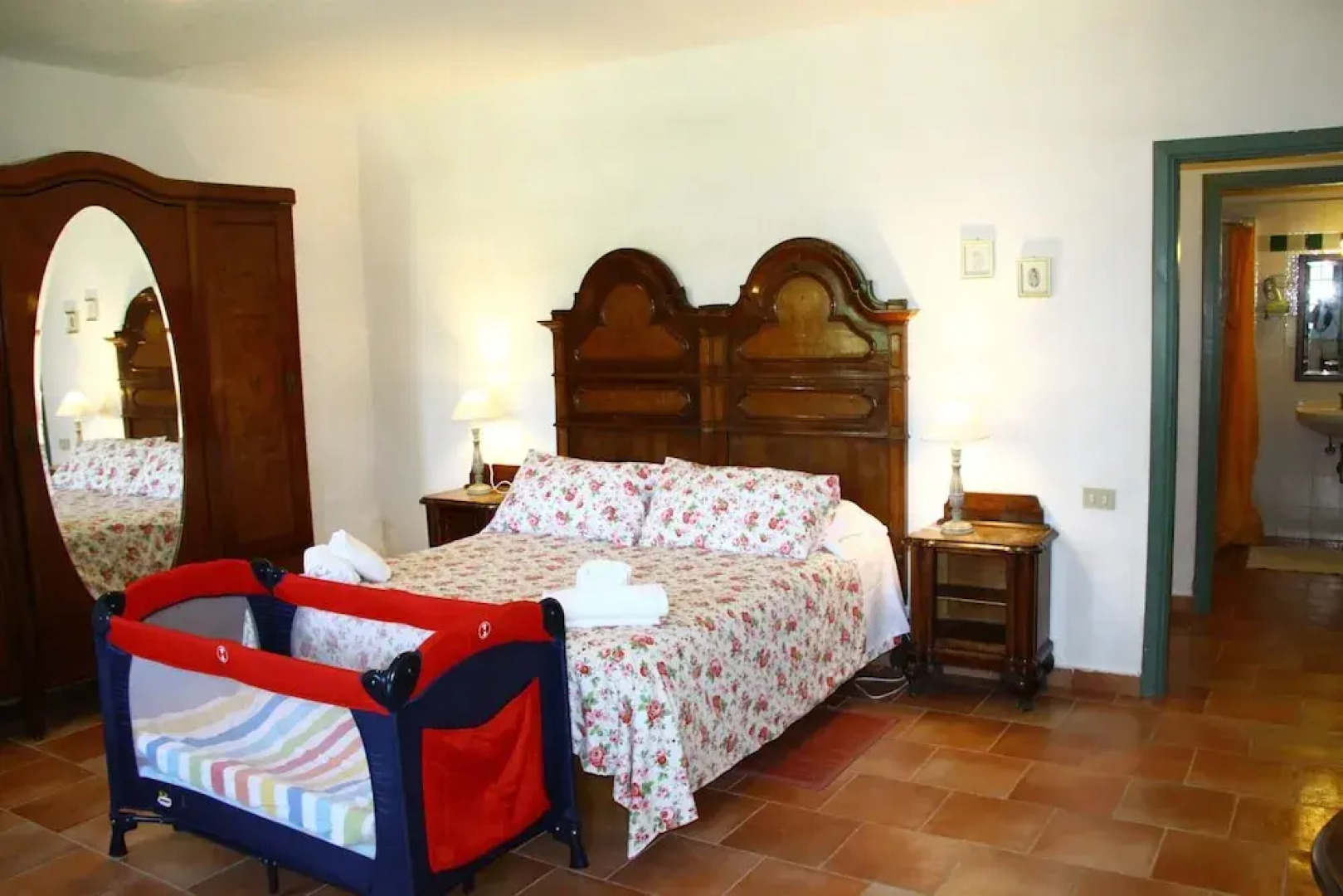 Apartment Between Pisa and Livorno