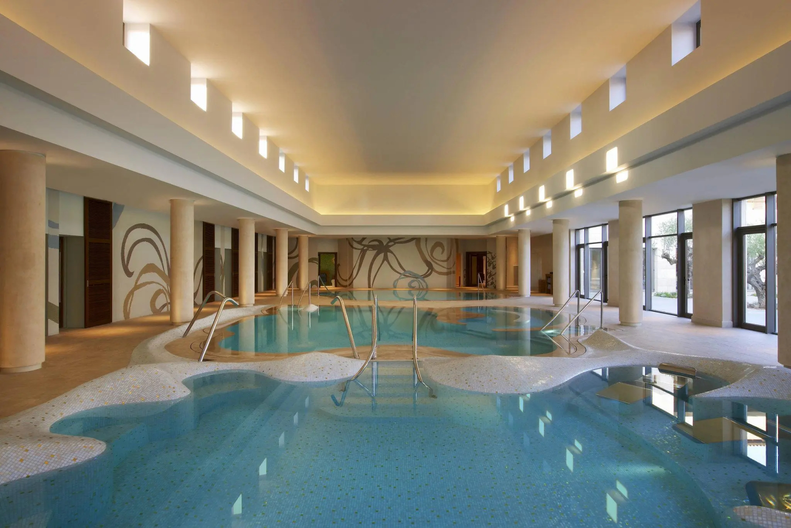 The Romanos, a Luxury Collection Resort