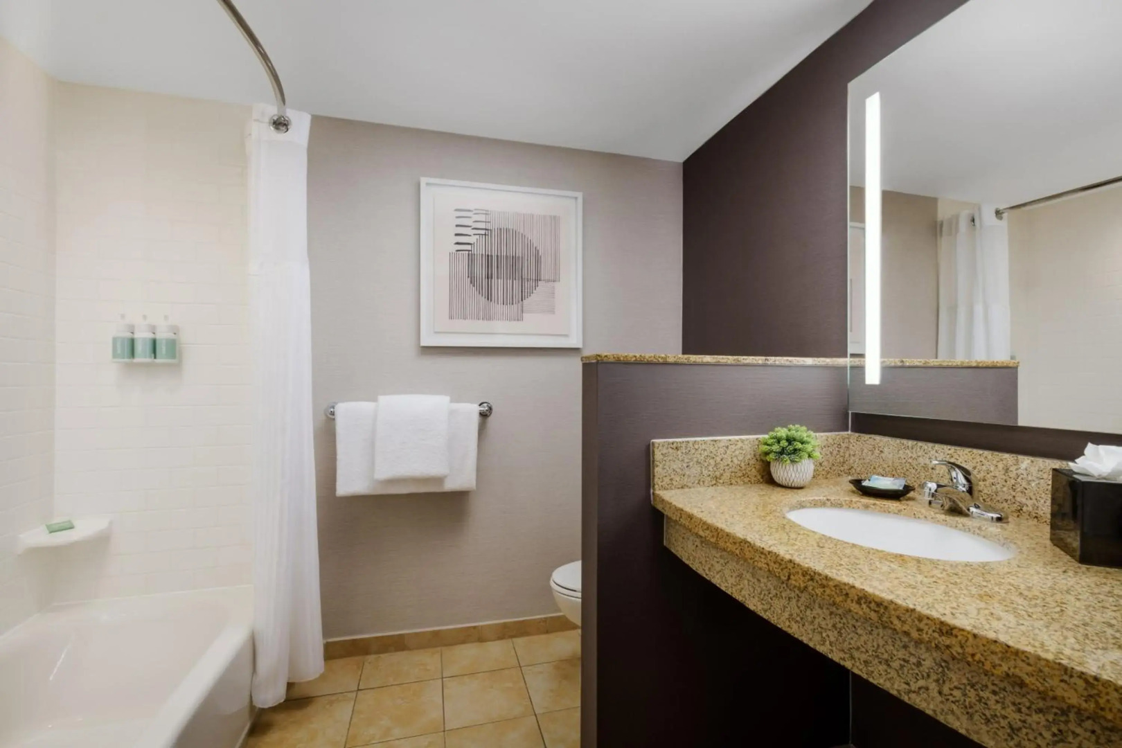 Courtyard by Marriott Keene Downtown