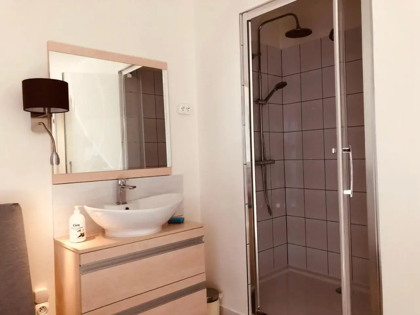Mini Studio a Bed4u Late Check in (Adults Only)