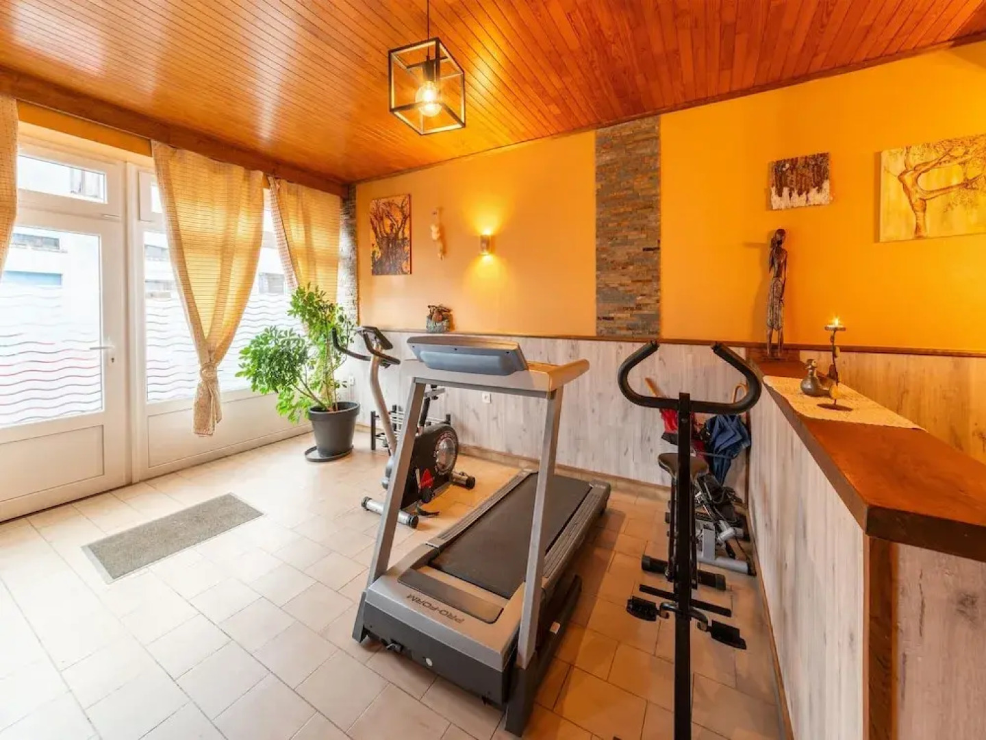 Expansive Holiday Home in Ardennes with Hot Tub