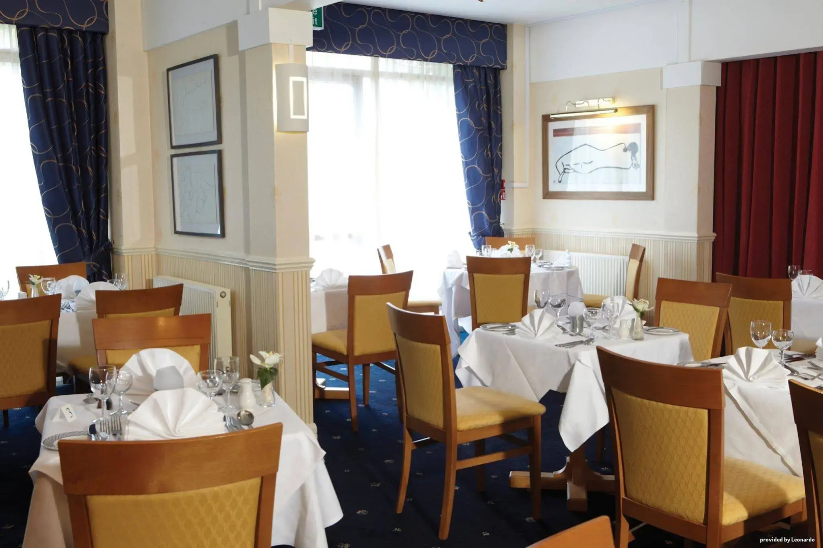 Tiverton Hotel Lounge & Venue