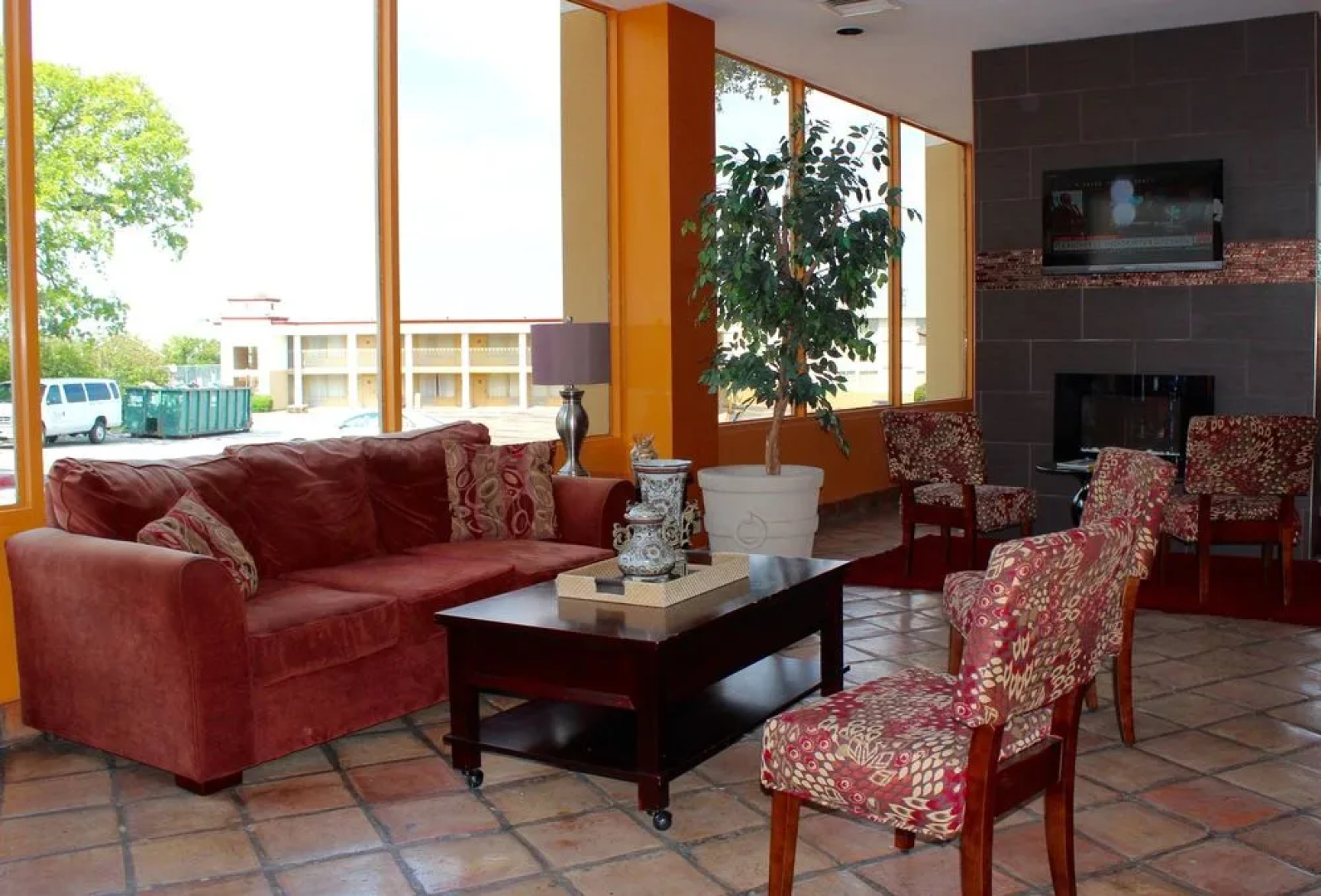 Studio 6 Fort Worth, TX – Downtown East