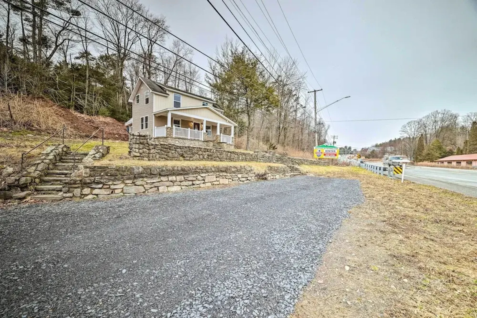 Scotrun Home Centrally Located to Area Resorts