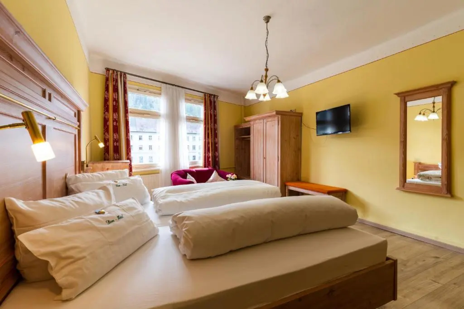 Dom Hotel