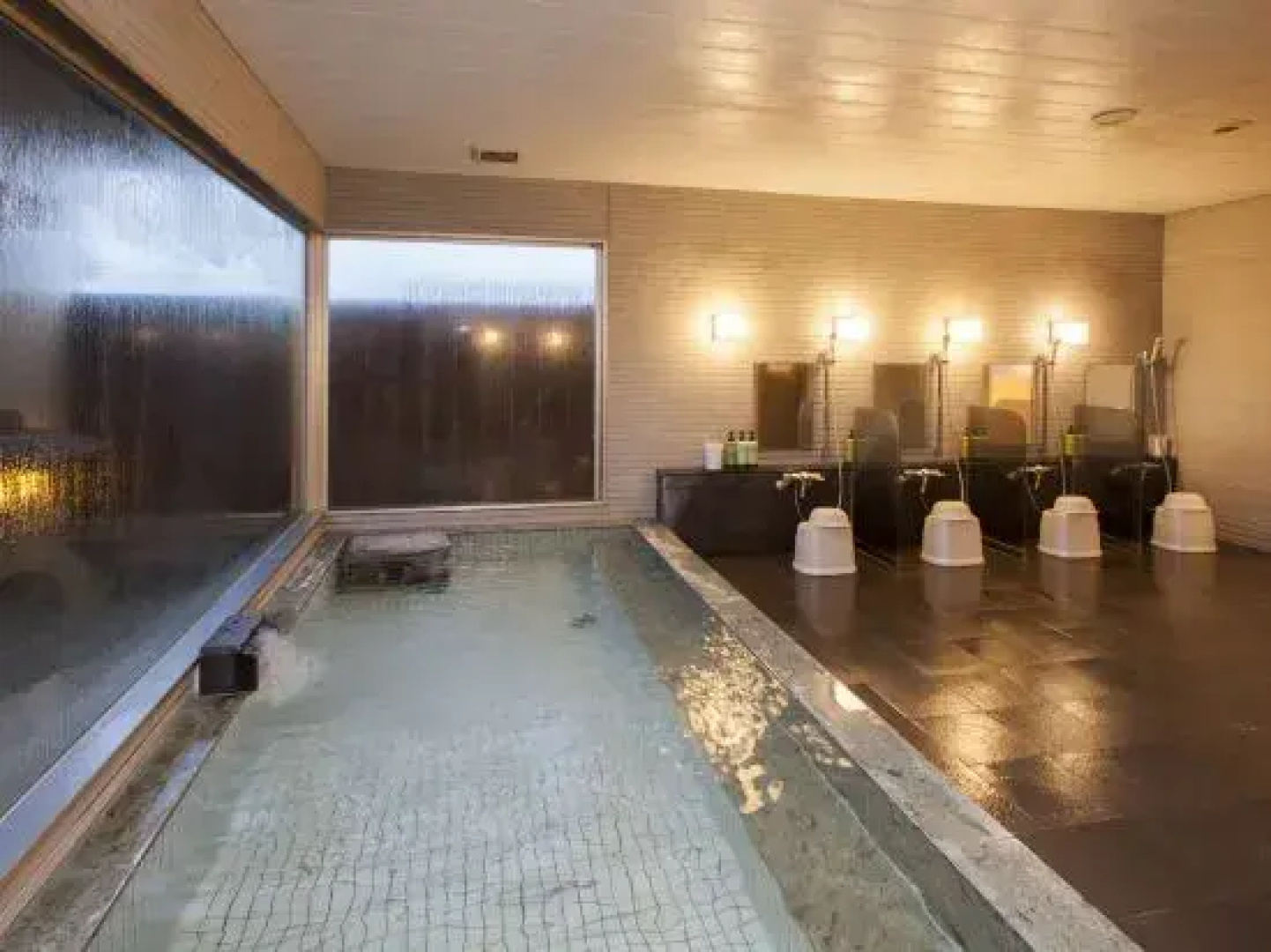 Business Hotel Isesaki Heisei INN