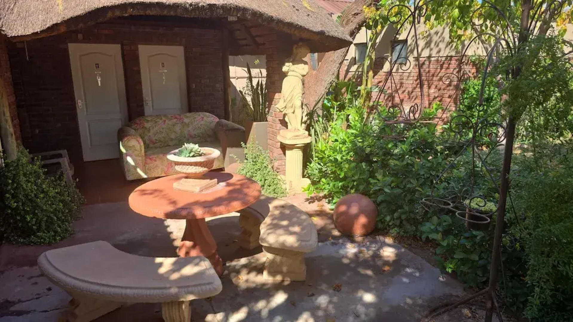 Flower Lane Guesthouse