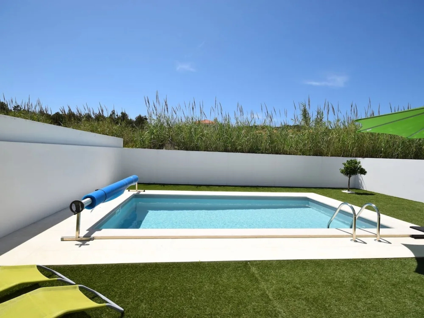 Gorgeous Villa in Salir do Porto With Private Swimming Pool