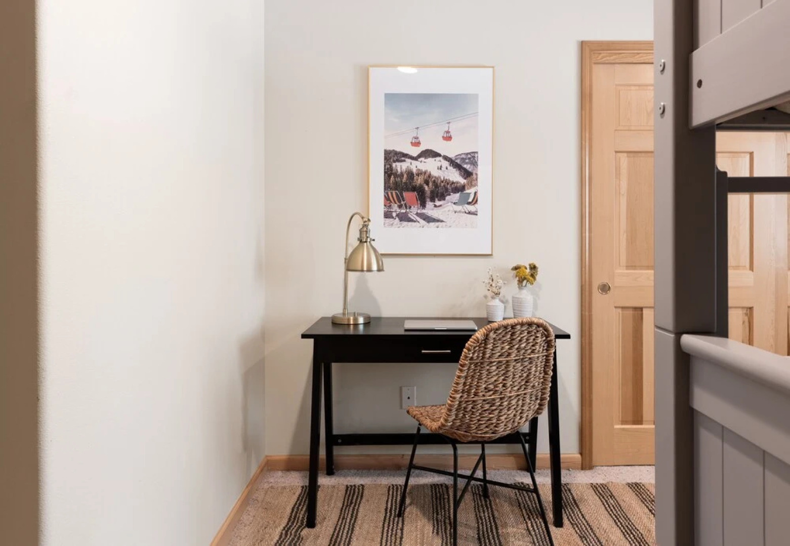 Red Fox by Avantstay Tahoe Home in the Woods w/ BBQ & Outdoor Dining!