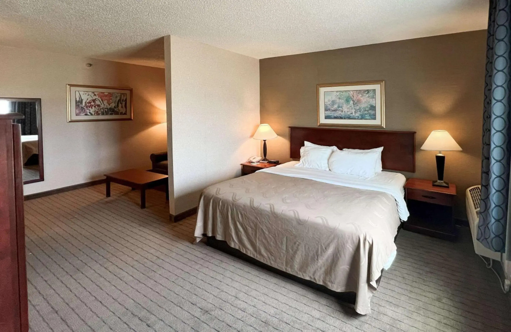 Quality Inn & Suites Grants - I-40