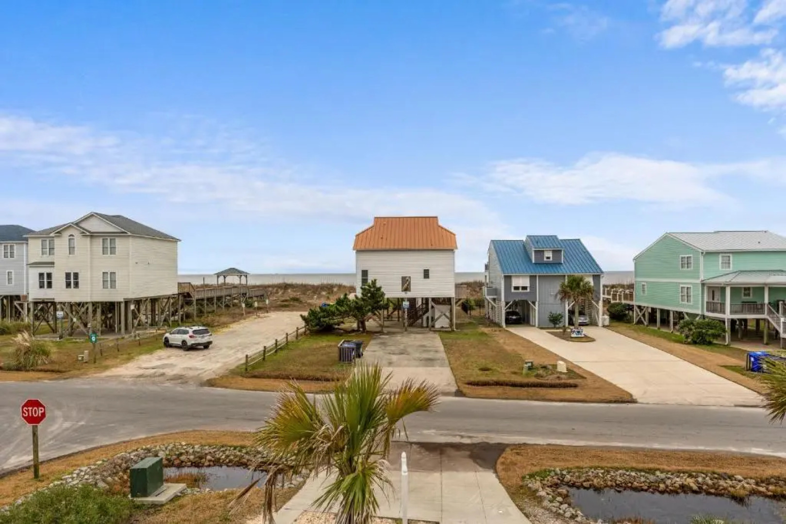 Alpha Breeze by Oak Island Accommodations