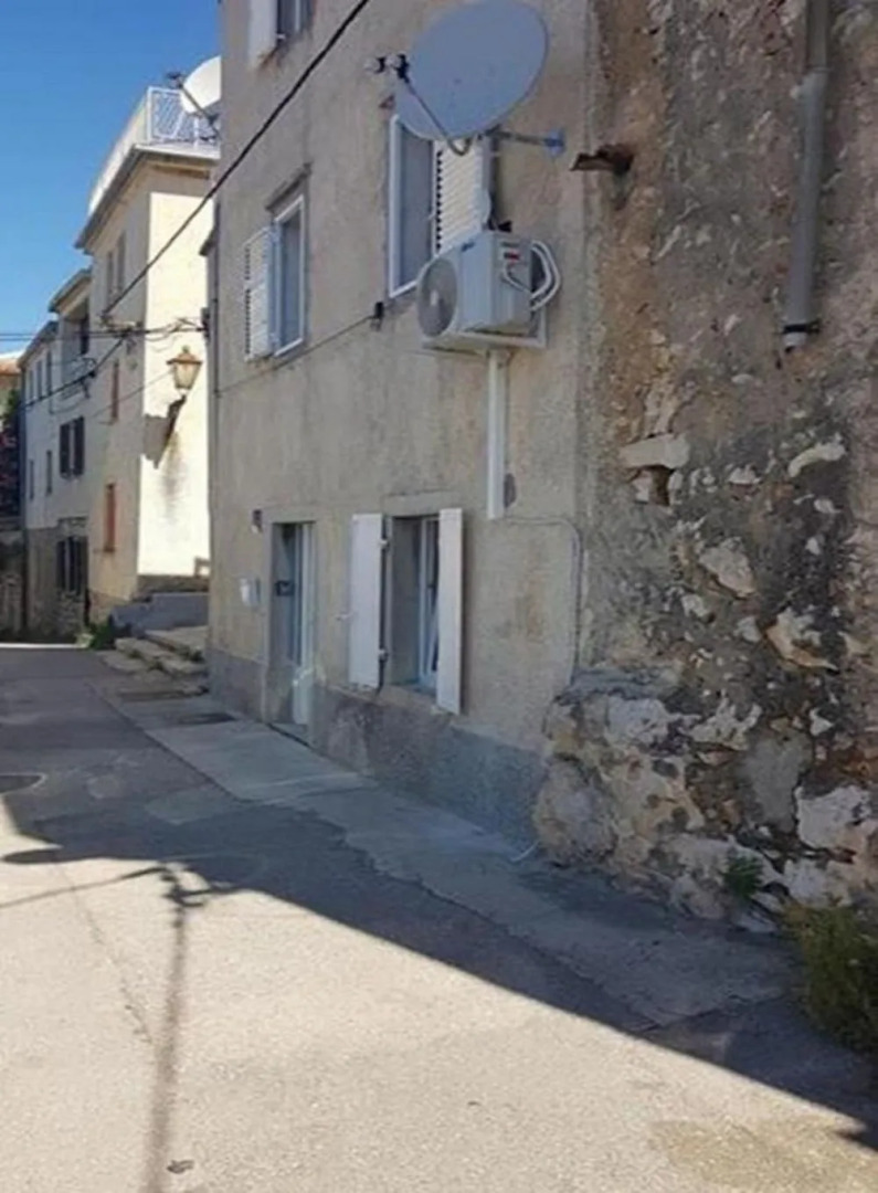 Apartment Mario - 50 m from sea : A1 Novi Vinodolski, Riviera Crikvenica