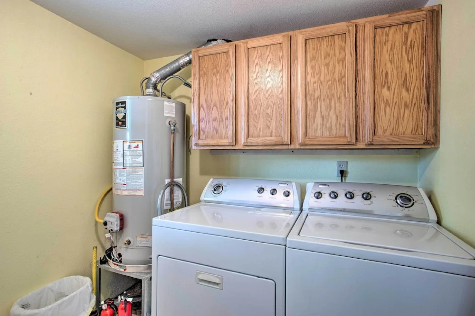 Lovely Pottsboro Home w/ Patio & Fire Pits!