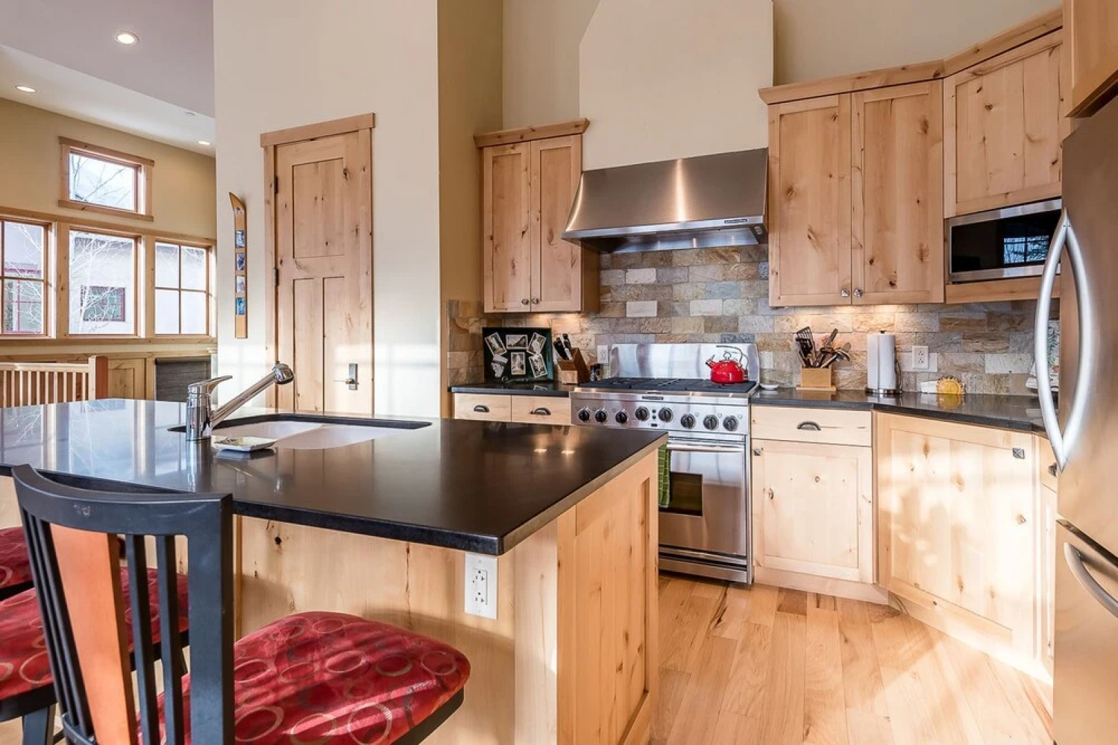 Angani Way Townhome 102 by Alpine Lodging Sun Valley