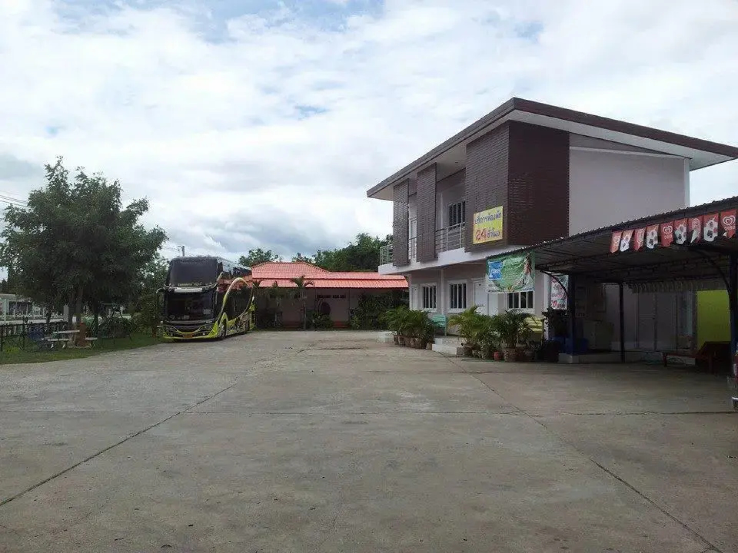 Suthaphot House
