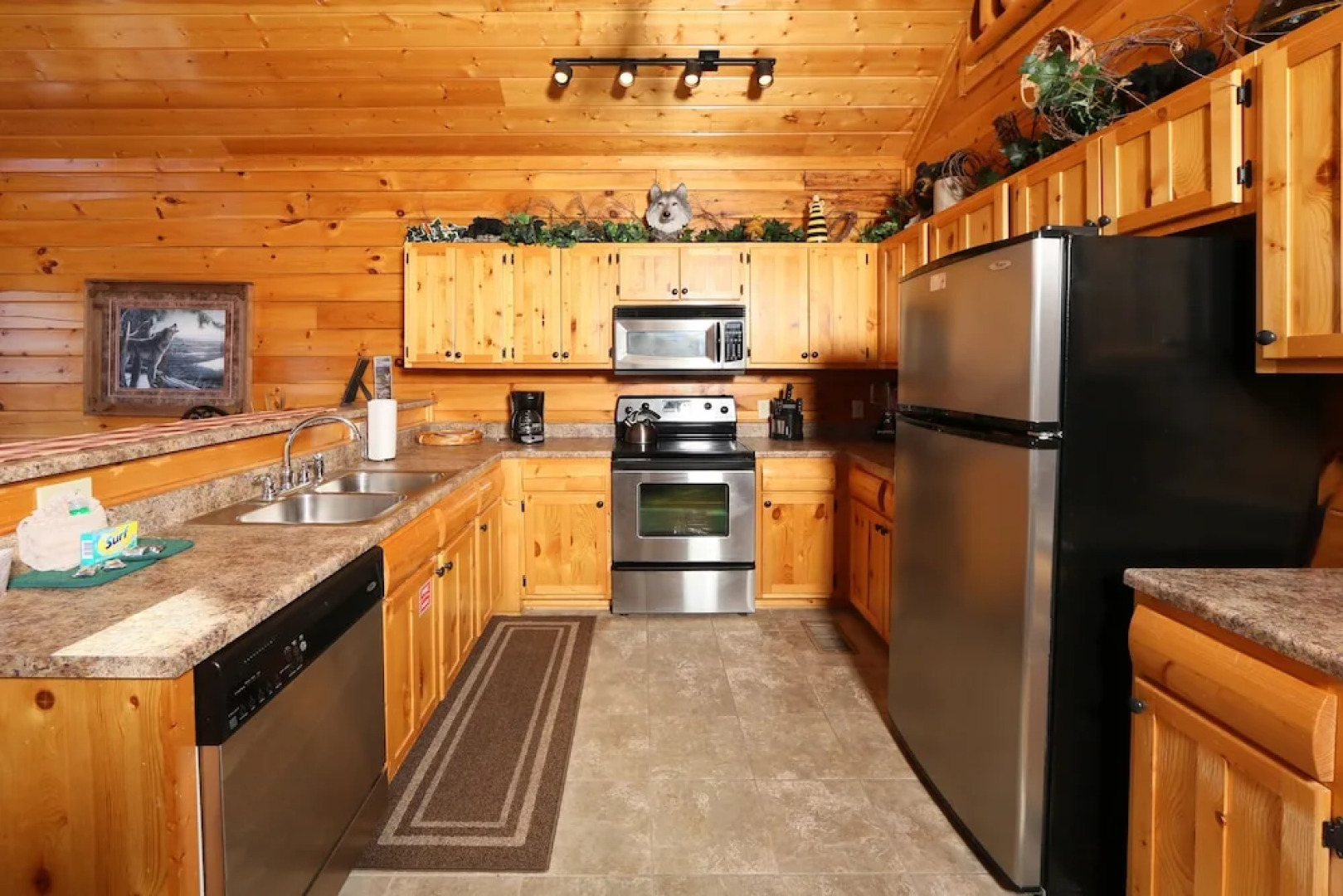 Howling Wolf - One Bedroom Cabin