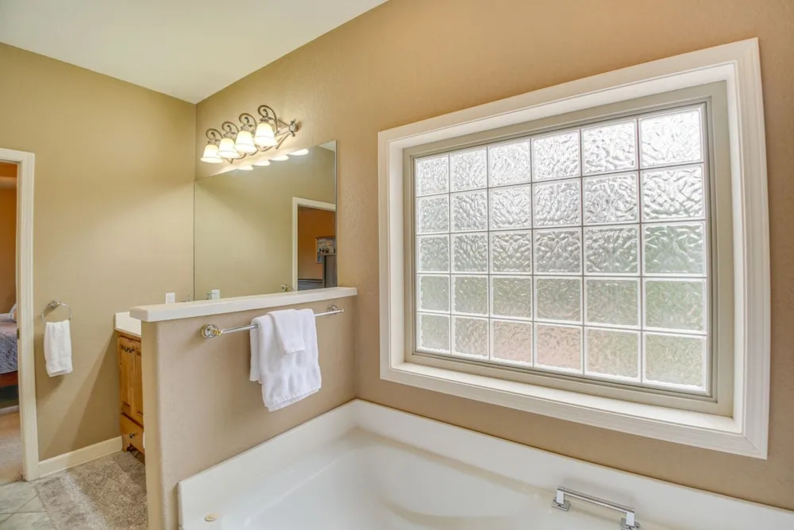 Hot Springs Village Getaway: Golf, Hike, Bike!