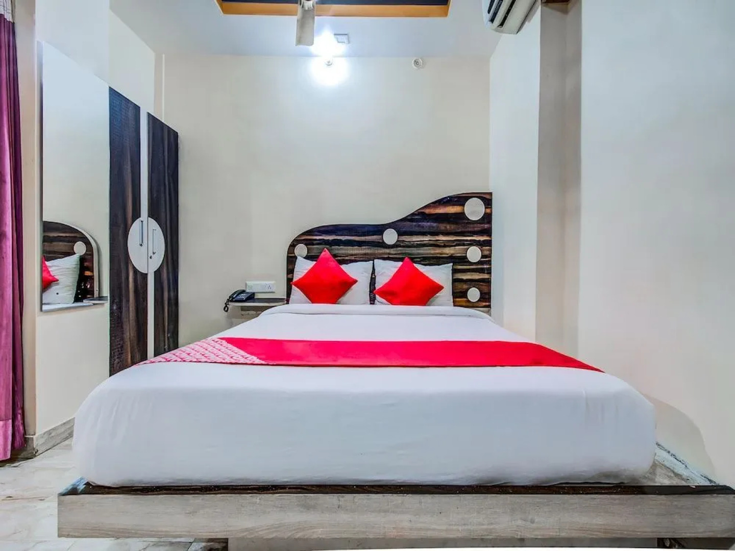 OYO 18873 Hotel Comfort