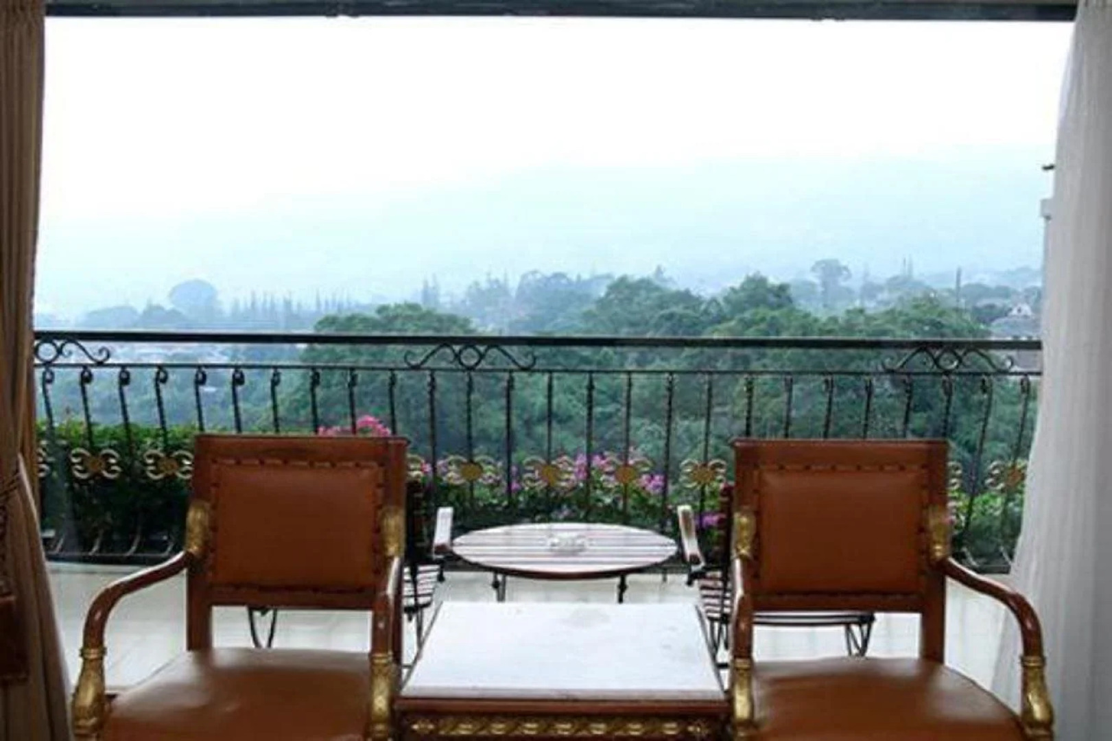 Seruni Hotel Gunung Salak