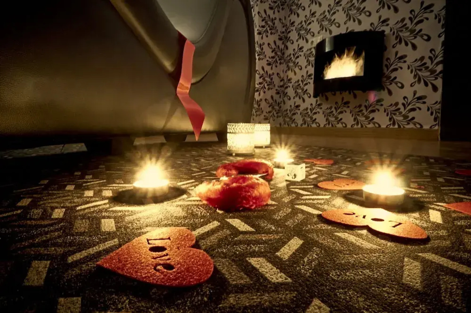 Rural House With Jacuzzi and Fireplace in the Room for 2-4 People