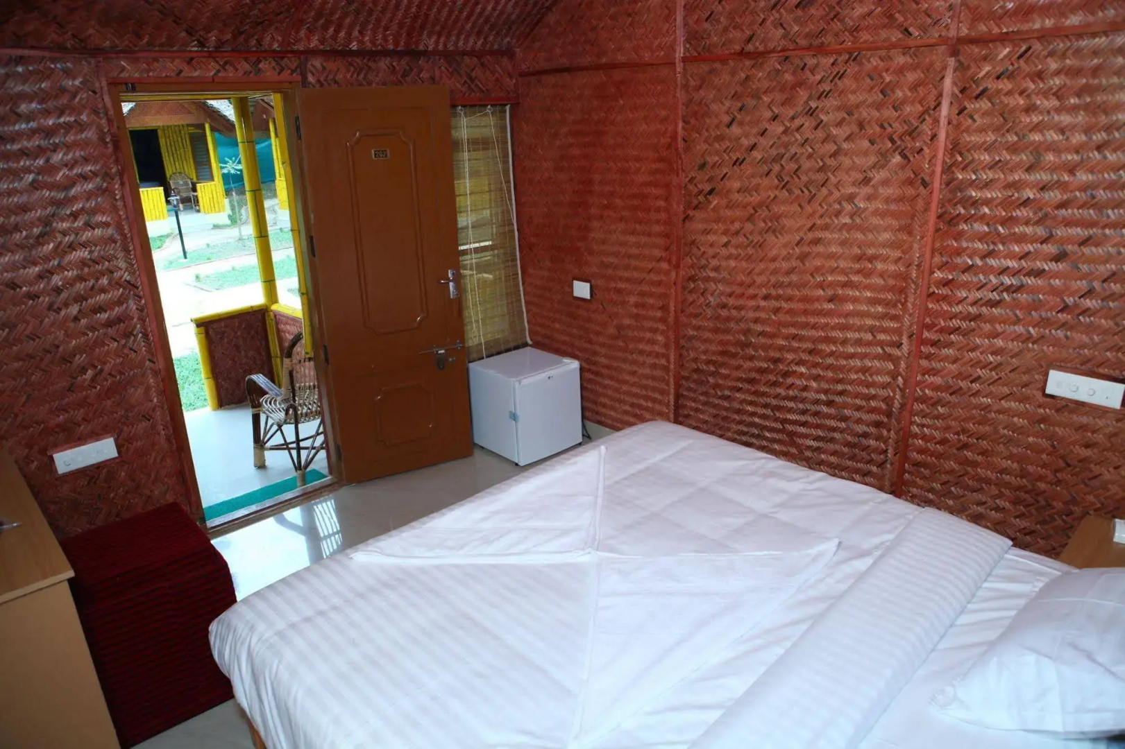 Savithri Inn Bamboo Cottages & Resorts