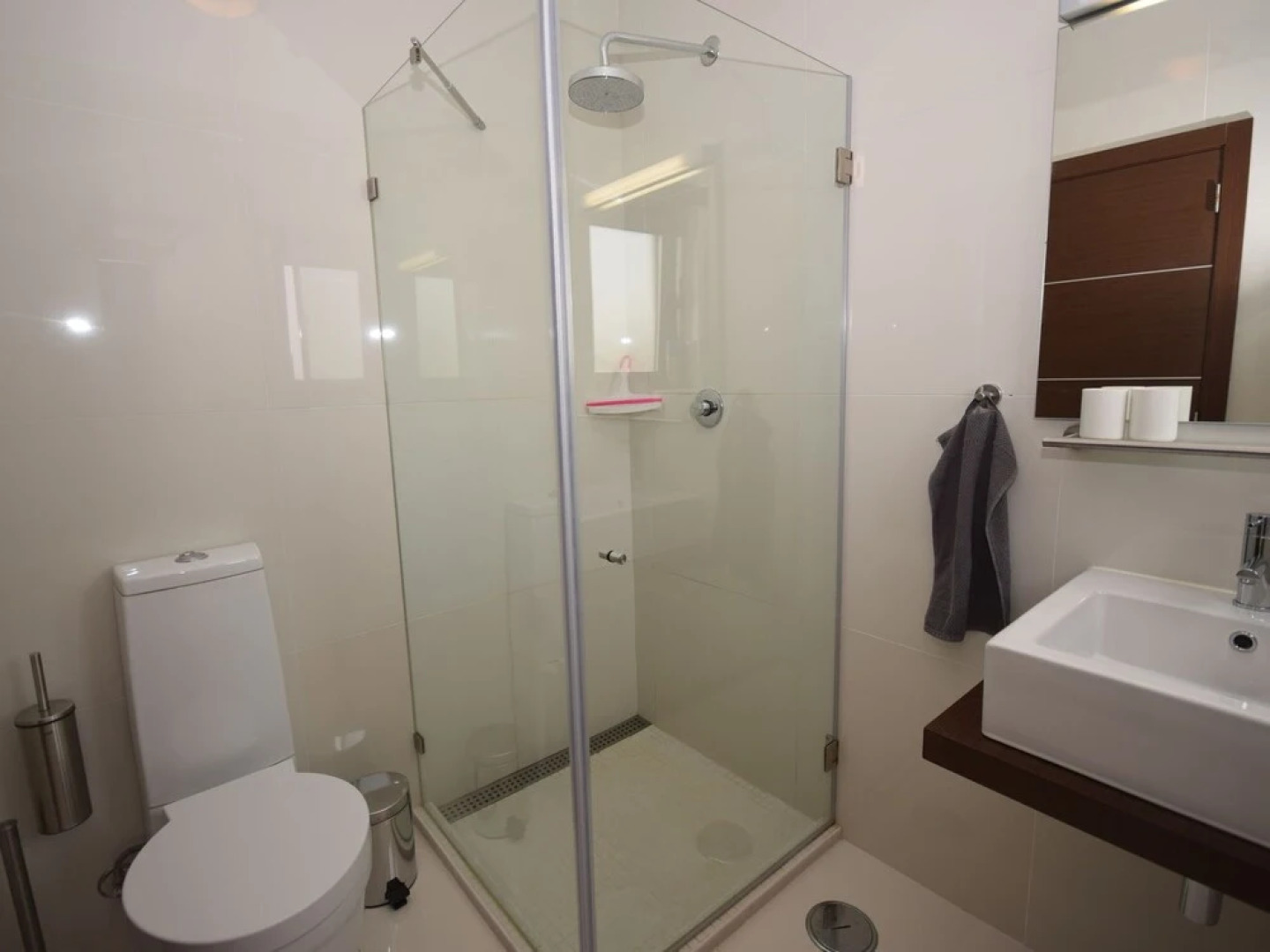 Modern villa with private pool just 400m from the sea