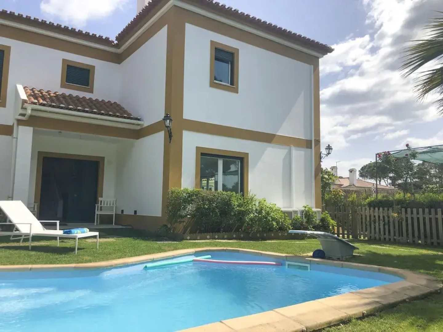 Lvpremier LA1 Heated Pool Jacuzzi AC Garden