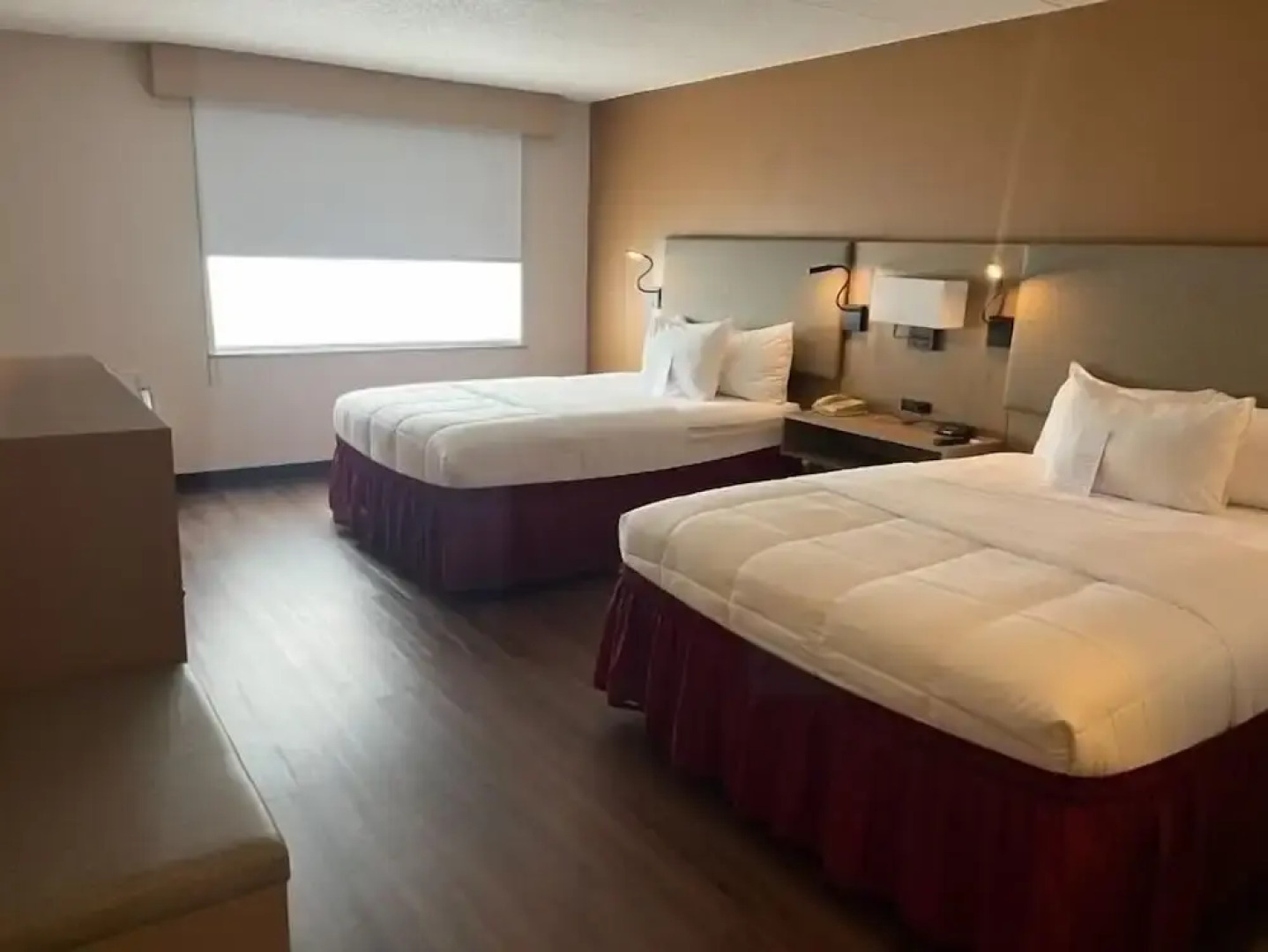 Lansing Delta West Hotel