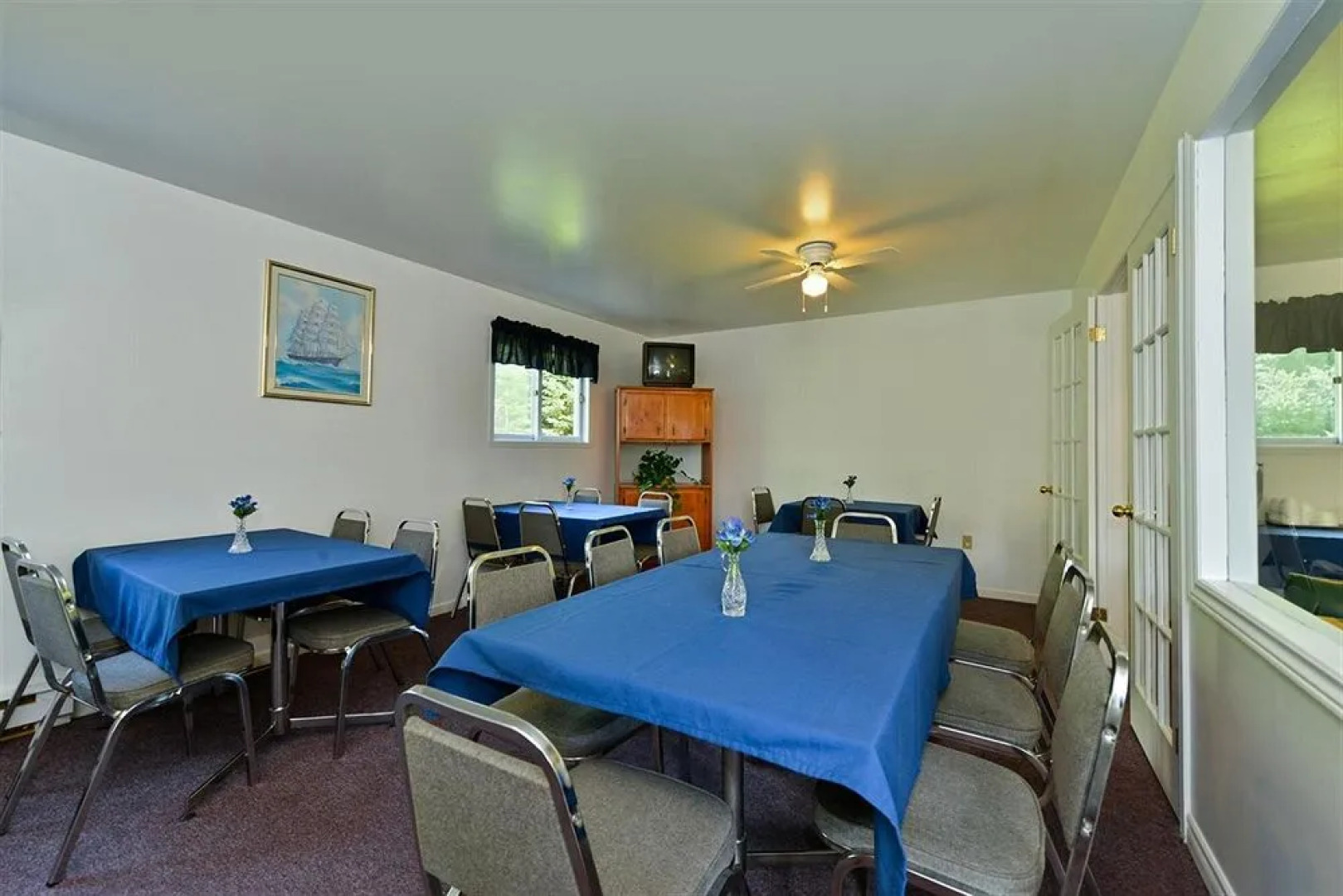 Canadas Best Value Inn