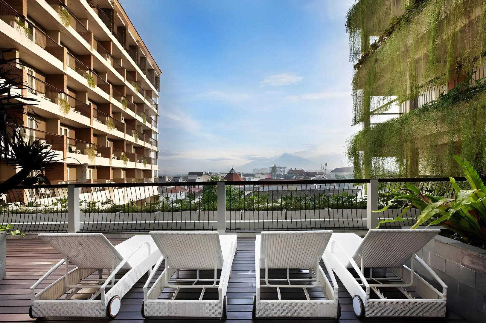 THE 1O1 Yogyakarta Tugu