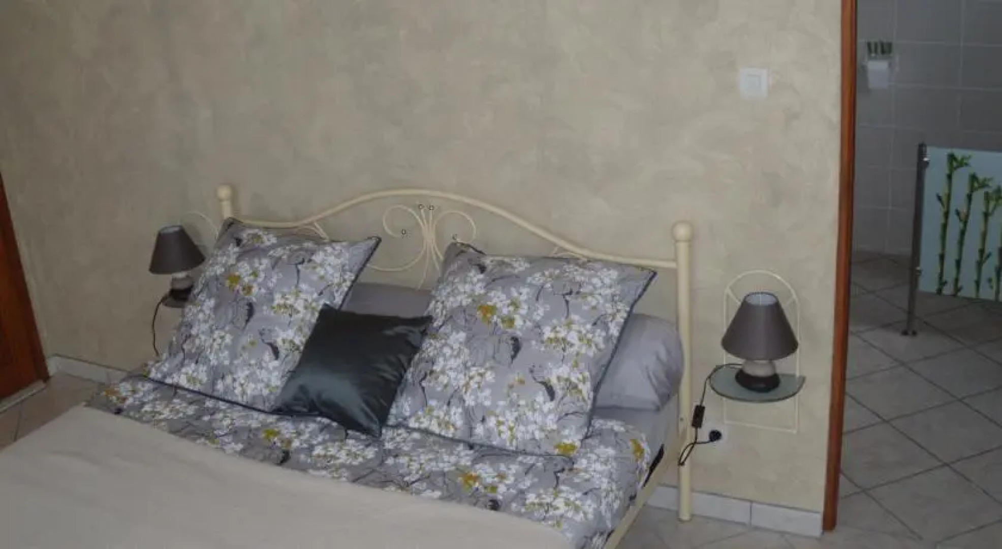 Chambres dhôtes CLAUDEL Marie-Noelle