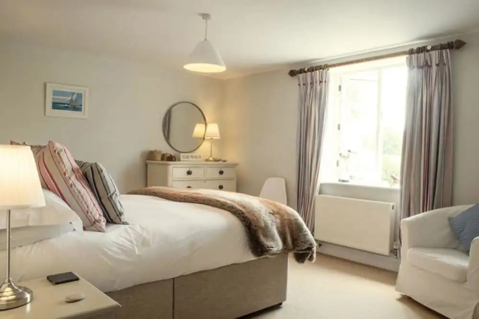 Superb detached Grade II conversion of an original Apple Mill with hot tub & FREE membership to nearby Leisure Club