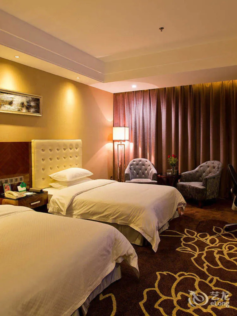 Yichang Golden Lion Hotel