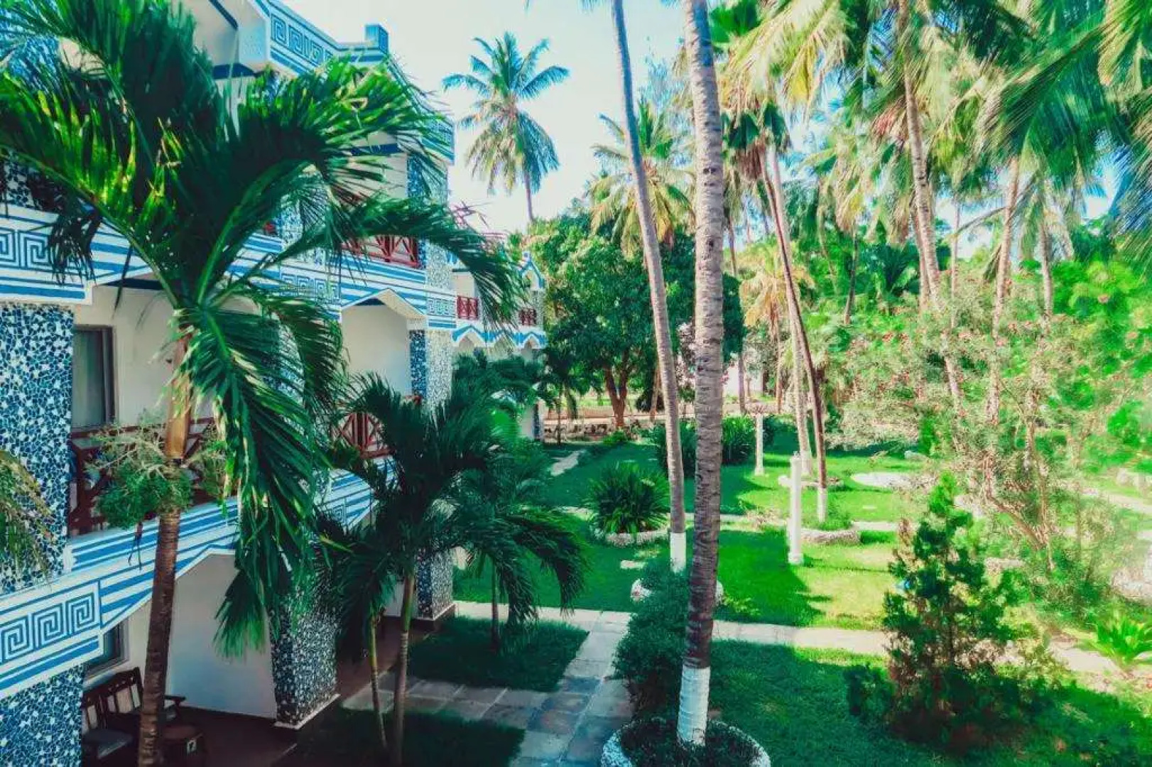 Sai Rock Beach Hotel & Spa