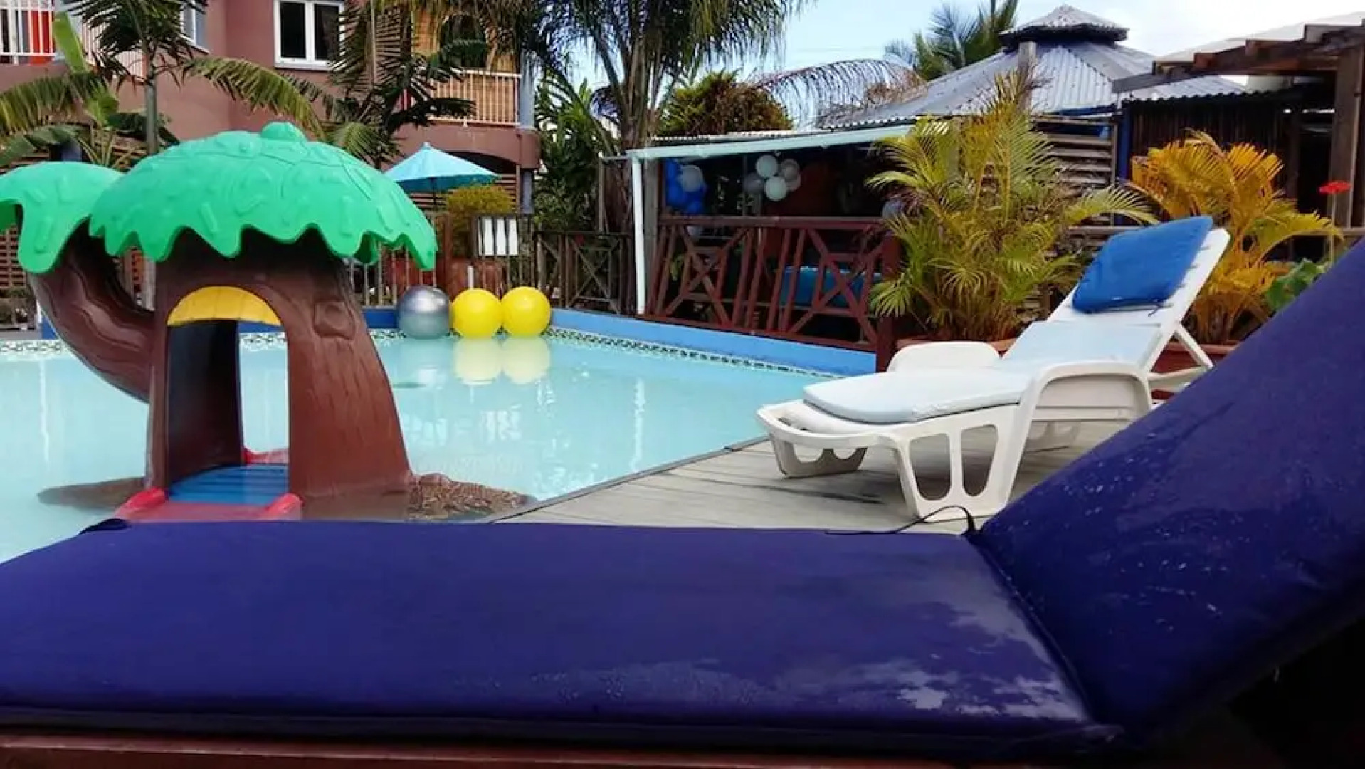 Apartment With 2 Bedrooms in Avirons, With Pool Access, Enclosed Garde