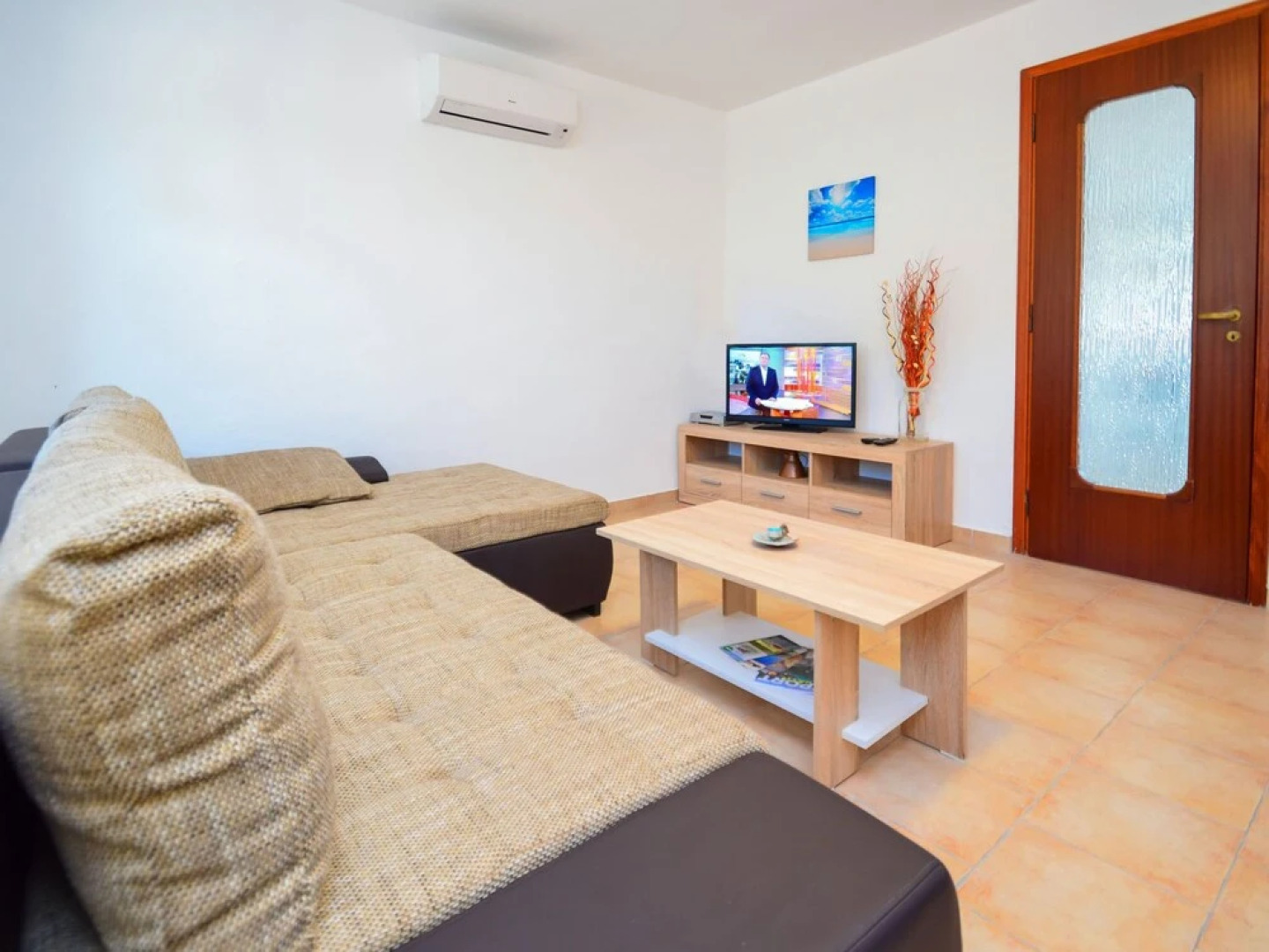 Ledi Tar in Tar With 1 Bedrooms and 1 5 Bathrooms